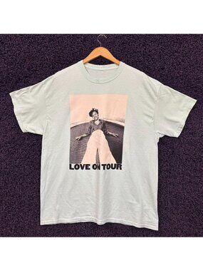 Harry Styles Love on Tour Portrait T-Shirt Size Large